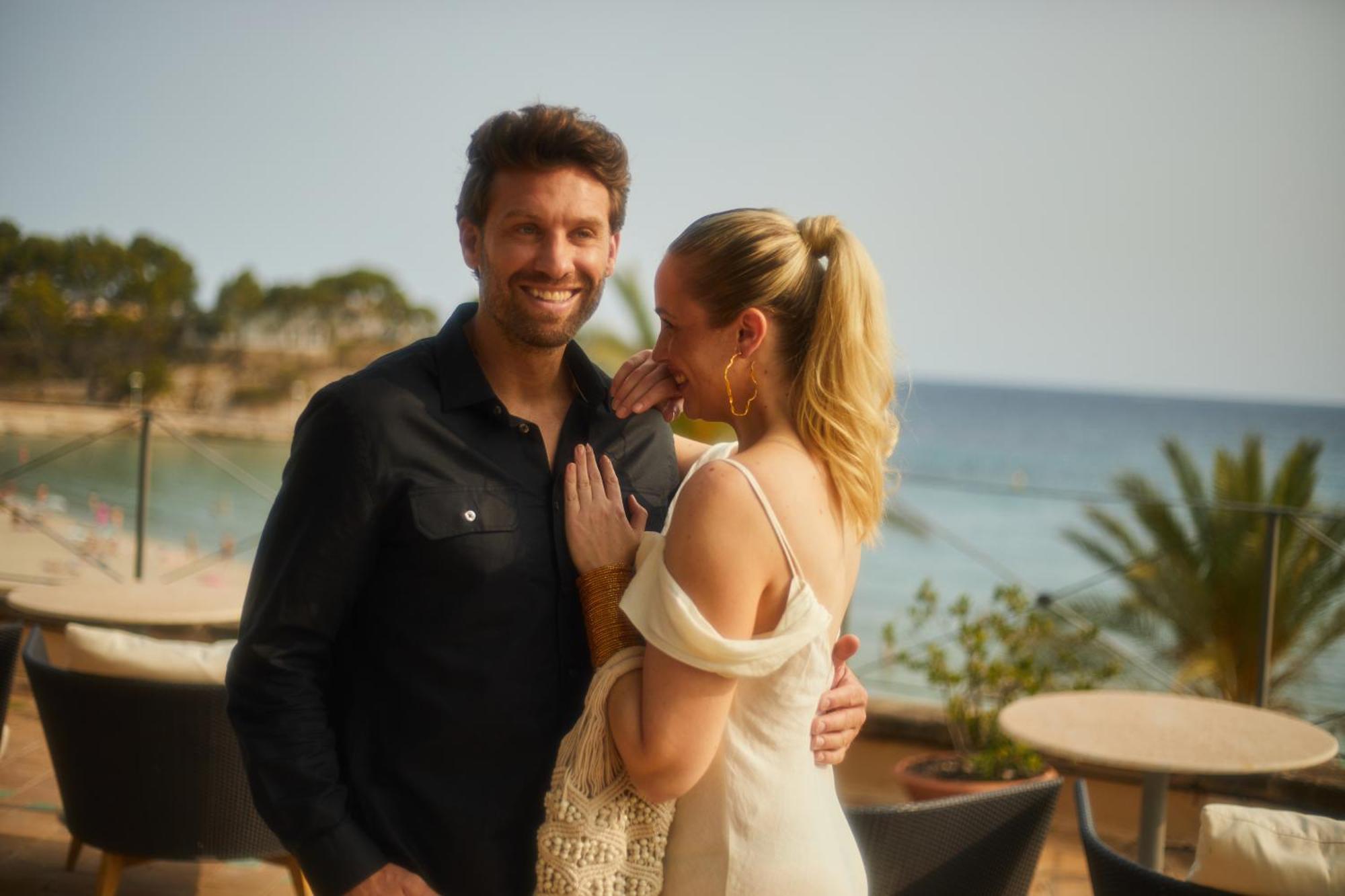 Secrets Mallorca Villamil Resort & Spa - Adults Only Peguera Luaran gambar Minka Kelly and Matthew Settle