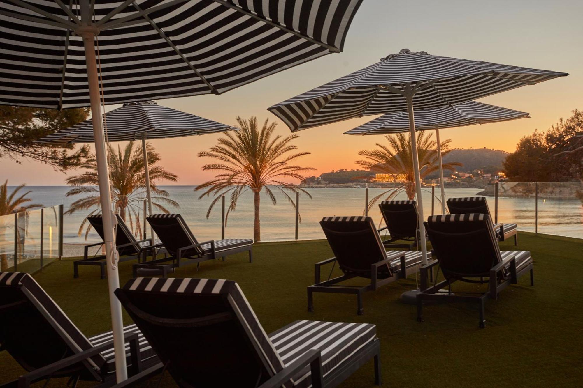 Secrets Mallorca Villamil Resort & Spa - Adults Only Peguera Luaran gambar Sunset at the beach