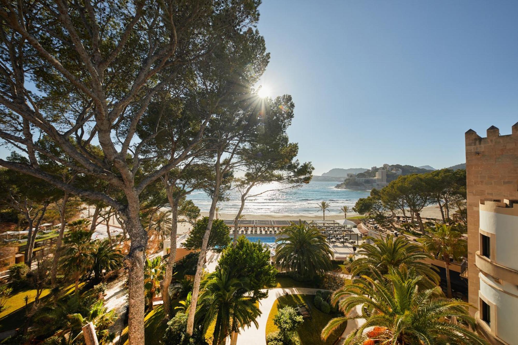 Secrets Mallorca Villamil Resort & Spa - Adults Only Peguera Luaran gambar View of the beach from the hotel